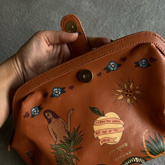 Brother Vellies Makeup Bag - Picture 8 of 8